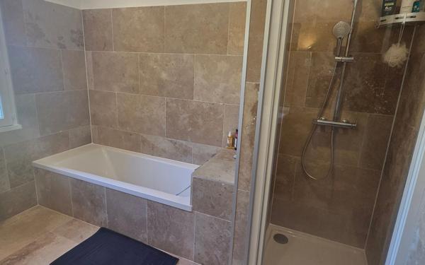 Maison à vendre    4 pièces • 150 m2 Cuges-les-Pins