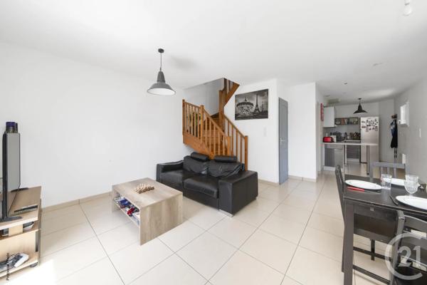 Maison à vendre  4 pièces - 81 m 2   ST JEAN  - 31