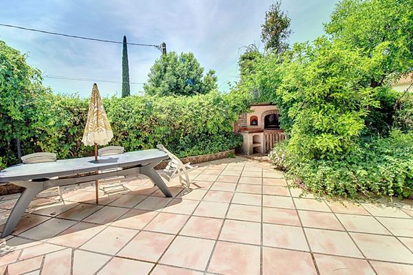 A VENDRE A DRAGUIGNAN Maison 4 pièces 138 m² sur 760 m² de terrain