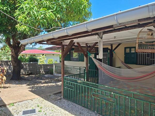 Remire Montjoly 2 maisons mittoyennes 5 pèce(s) 145 m2