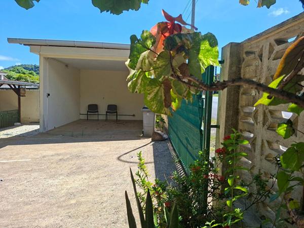 Remire Montjoly 2 maisons mittoyennes 5 pèce(s) 145 m2