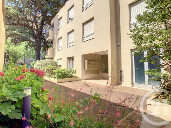 Appartement F3 à vendre  3 pièces - 88,87 m2 LYON - 69003