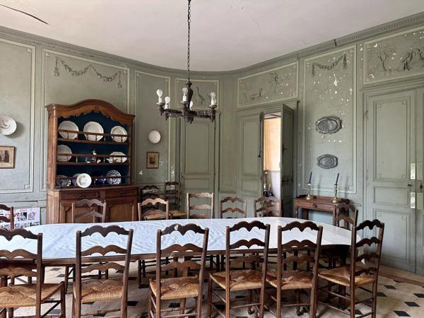 Vente Château 22 pièces 600 m2 à La Réole