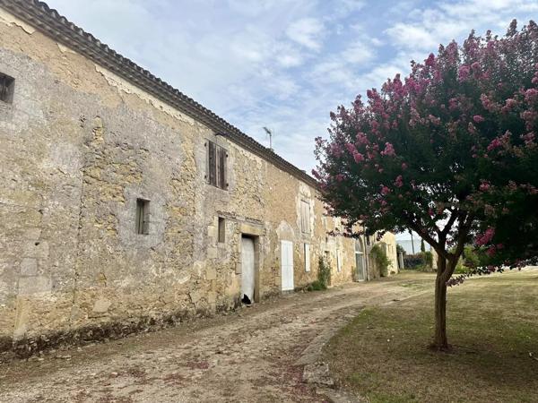 Vente Château 22 pièces 600 m2 à La Réole