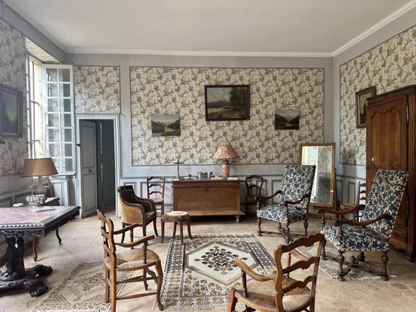 Vente Château 22 pièces 600 m2 à La Réole