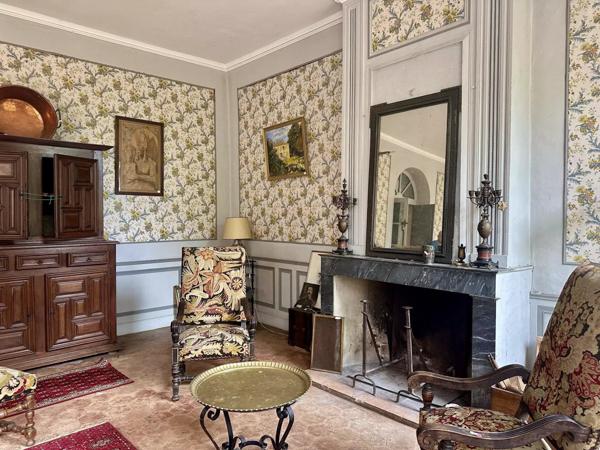 Vente Château 22 pièces 600 m2 à La Réole