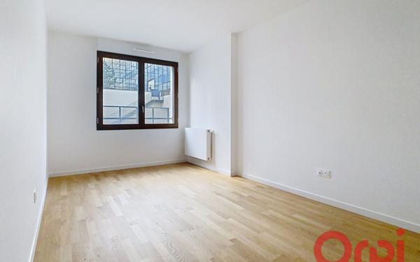 Appartement à louer    3 pièces • 73,72 m2 Châtenay-Malabry