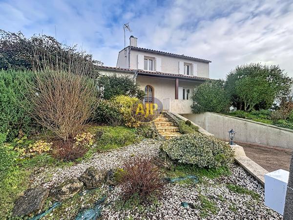 Vente maison Rochefort : 299 500 € - AJP Immobilier Rochefort