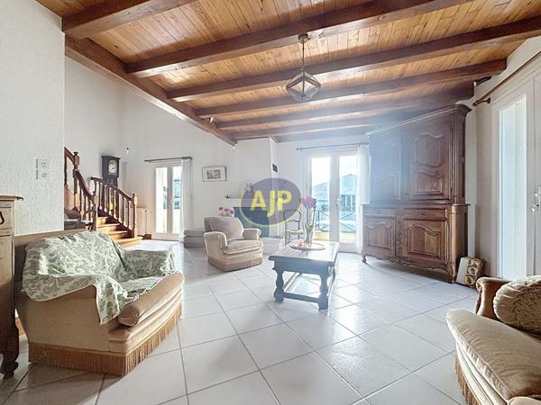 Vente maison Rochefort : 299 500 € - AJP Immobilier Rochefort