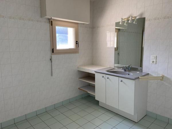 Propriété - Chateauneuf Sur Sarthe 6 pièce(s) 229 m2