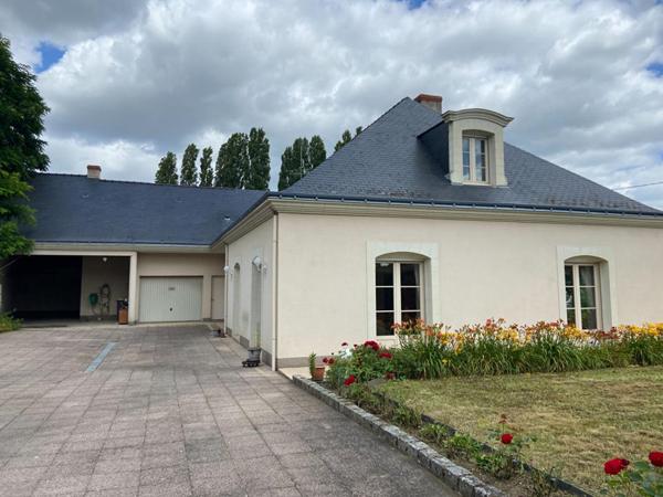 Propriété - Chateauneuf Sur Sarthe 6 pièce(s) 229 m2