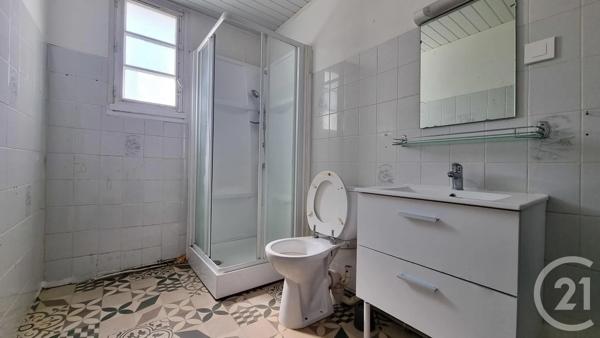 Maison à vendre  5 pièces - 101 m 2   GRAULHET  - 81