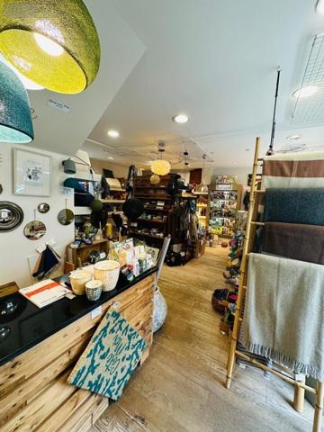 Fonds et/ou murs commerciaux à vendre à Barneville-Carteret dans la Manche (50270), ref : 50040-565