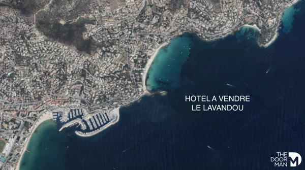 Commerce - Vendu - 523 m² - LE LAVANDOU | The Door Man
