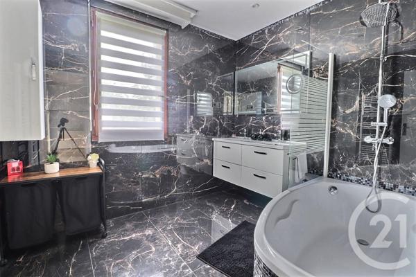 Maison à vendre  7 pièces - 243 m2 VILLEPARISIS - 77