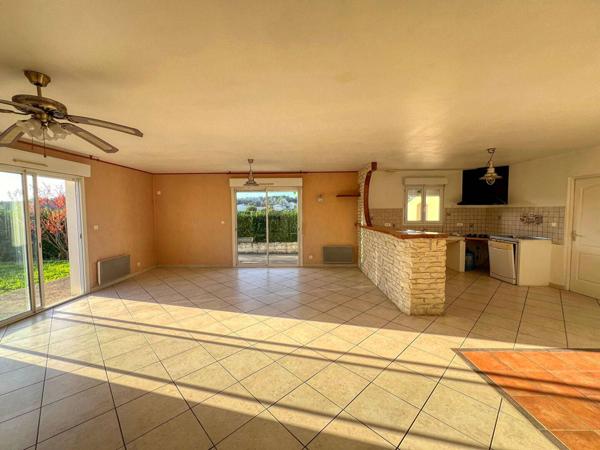 MAISON à MESCHERS SUR GIRONDE