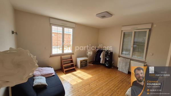 Vente
                Immeuble410 m² - 10 Pièces -
                    PARGNY SUR SAULX (51340)