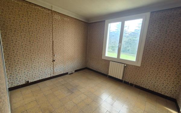 Maison à vendre    4 pièces •  Vénéjan