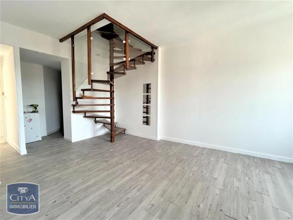 Appartement à louer 3 pièces 46.89m² Montauban (82000)