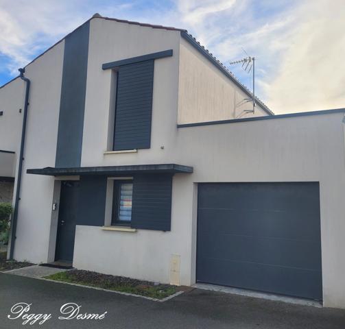 Maison à vendre 4 pièces SAINT XANDRE (17) - 84.20 m2 - 3 chambres - 2 salles d'eau - Garage - Jardin