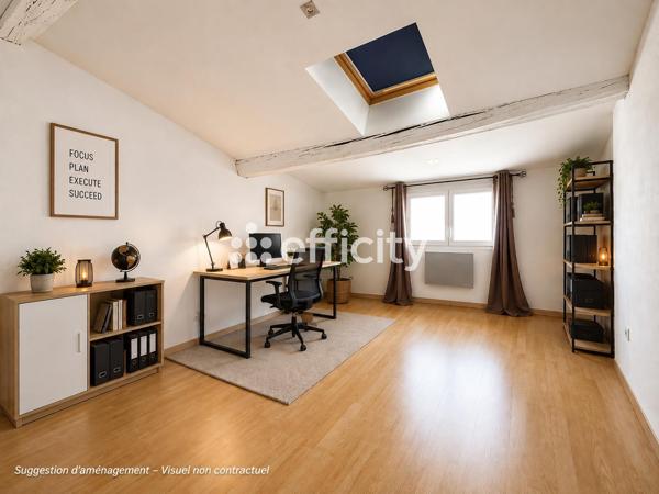 Maison
         5 pièces
        - 100 m² Exclusivité 220 000 € *