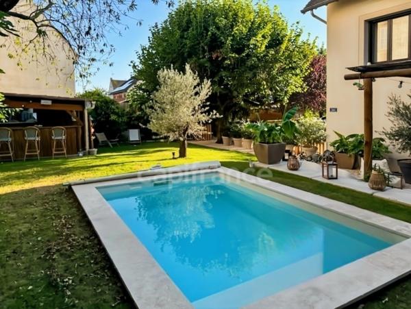 Saint-Marcel (71) Maison à vendre 5 pièces 185 m² garage piscine terrain de 882 m²