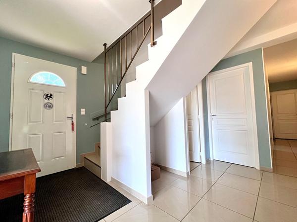 Maison familiale à louer - Braillans 6 pièces 148.08 m2