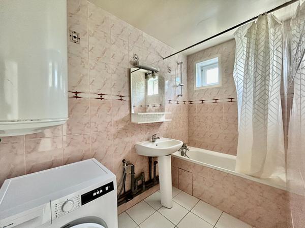 Appartement Poissy 3 pièce(s) 47 m2 134 000 € **  - Référence  9054