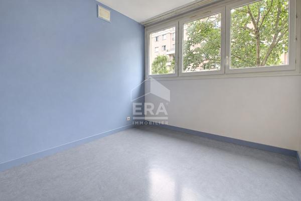 T4 89M2 LIGNE 14 CLICHY