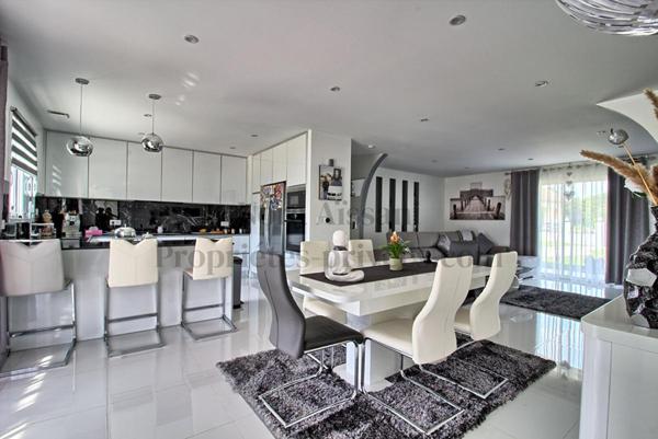 À Vendre - Maison de Plain-Pied 3 Chambres, Aucun Travaux à Prévoir