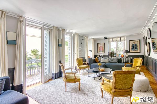 Versailles Notre-Dame Les Prés - Maison 9 pièces 271.76 m² au sol avec dépendance et sous-sol total sur parcelle de 430 m² 2 770 000 € **  - Référence  28347