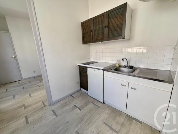 Appartement Studio à vendre  2 pièces - 28 m 2   ST ETIENNE  - 42