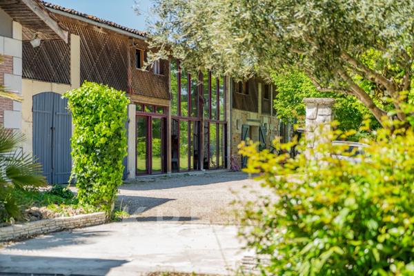 Maison de maître avec gîte et chambres d'hôtes à 40' de Bordeaux