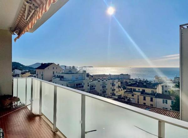 Vente Appartement 4 pièces 82 m2 à Toulon
