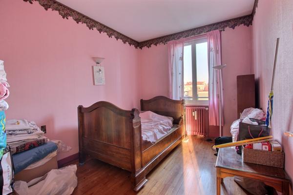 CLERMONT-FERRAND, bel appartement de type 4 à proximité du centre de clermont-ferrand et de chamalieres