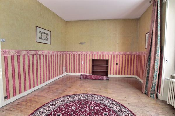 CLERMONT-FERRAND, bel appartement de type 4 à proximité du centre de clermont-ferrand et de chamalieres