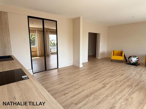 Orleans, Appartement a vendre, rénové avec balcon sud et ascenseur , 2 chambres