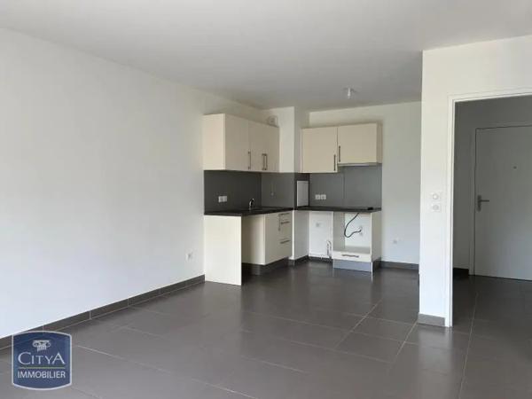 Appartement à louer 2 pièces 43.4m² Rueil-Malmaison (92500)