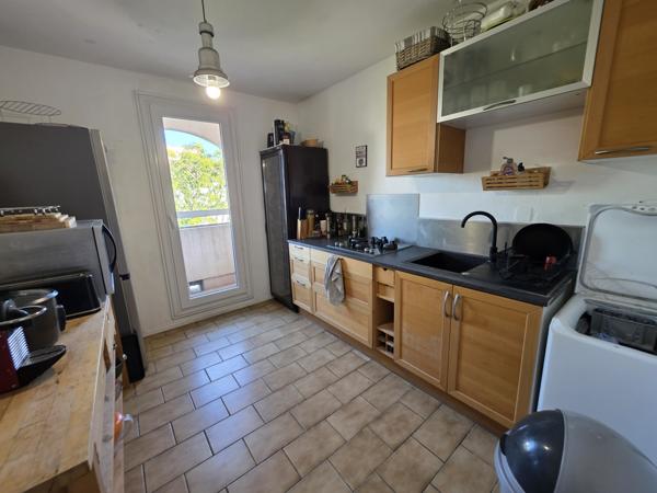 Montpellier (34070) T4 Duplex avec terrasse balcon climatisé