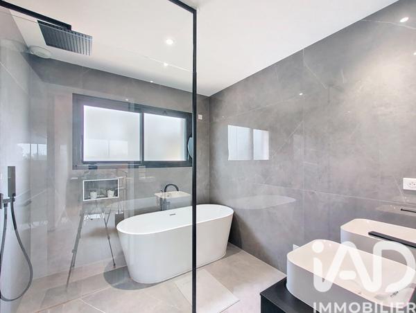 Maison à vendre 5 pièces 122 m² Blanquefort