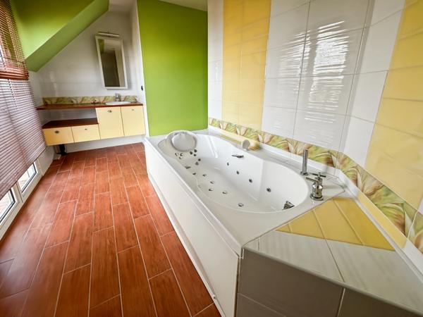 Le Mesnil Esnard Maison 6 pièces - 228 m2 - Terrain 1331 m2