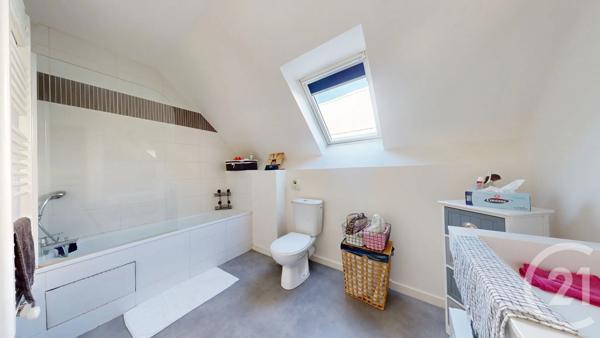 Appartement F3 à vendre  3 pièces - 81,03 m 2   ST HERBLAIN  - 44