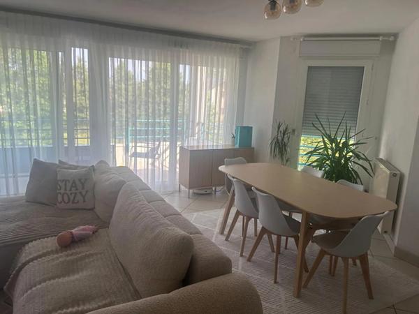 Appartement à louer à Divonne-les-Bains (01220)