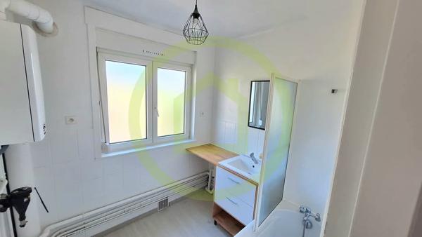 Appartement 1960 à MAUBEUGE (59600)