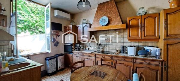 Maison de ville, 5 pièces avec atelier et cour