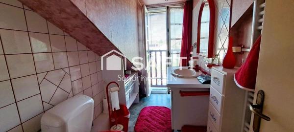 Maison de ville, 5 pièces avec atelier et cour