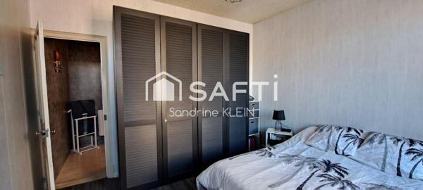 Maison de ville, 5 pièces avec atelier et cour