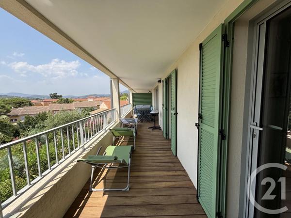 Appartement F3 à vendre  3 pièces - 72 m 2   STE MAXIME  - 83