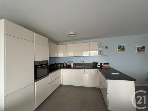 Appartement F3 à vendre  3 pièces - 72 m 2   STE MAXIME  - 83