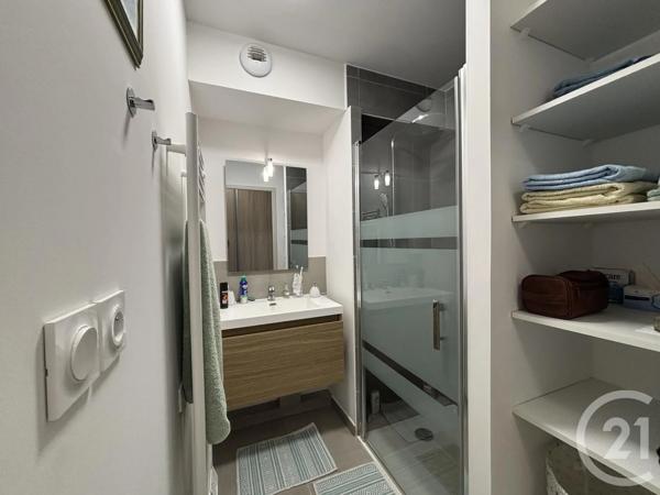Appartement F3 à vendre  3 pièces - 72 m 2   STE MAXIME  - 83